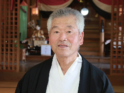 写真:神社の宮司をしている近藤さん