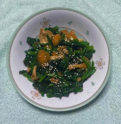 写真:ホウレンソウのなめたけ和え