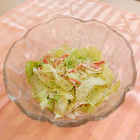 写真:レタスのごま風味サラダ