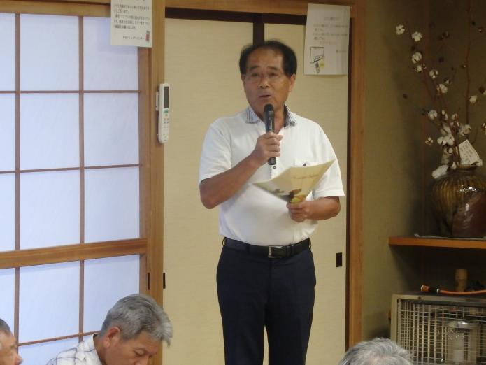 開会あいさつをする高田コミュニティ振興協議会長の写真