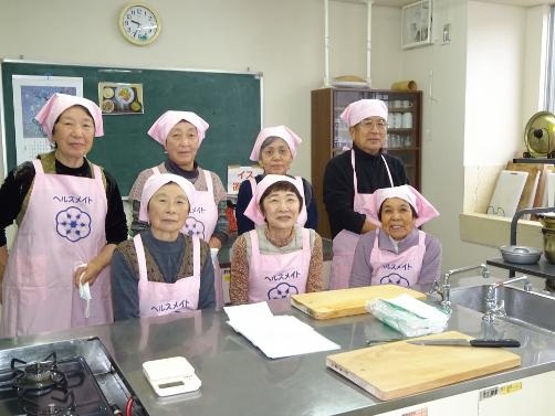 北条地区で活躍する食生活改善推進員が7人並んだ写真