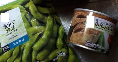 写真：スーパーなどで市販されているサバの缶詰（みそ煮）と冷凍枝豆