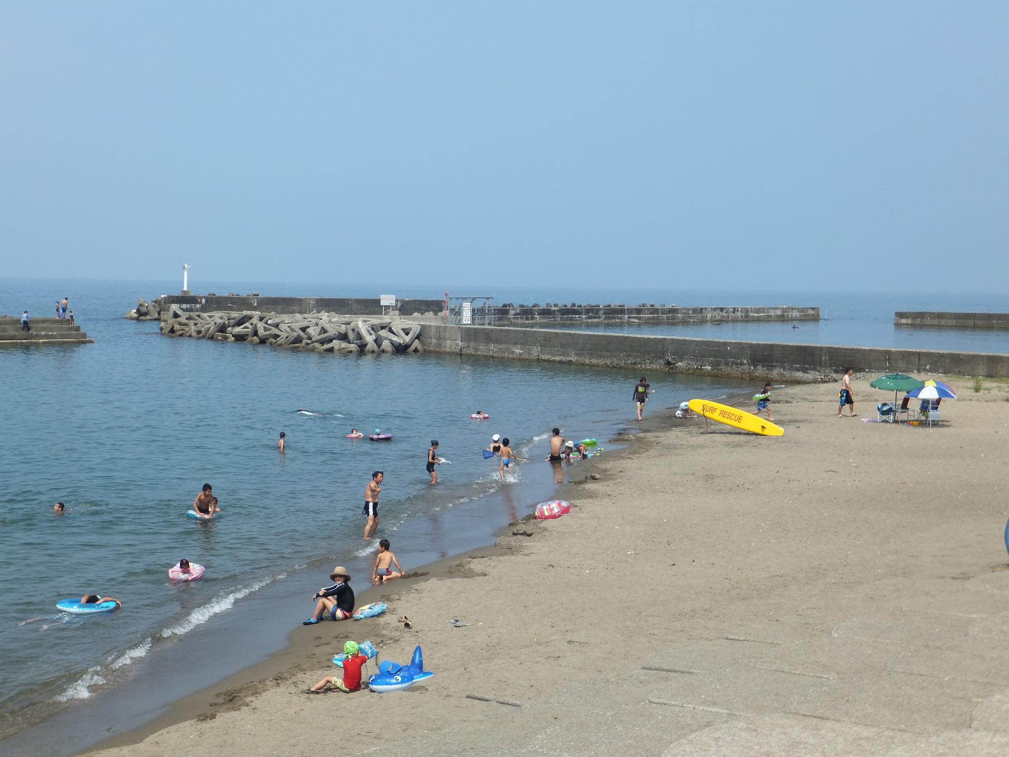 高浜海水浴場の様子