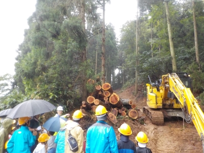（イメージ）親子体験ツアー ―木製ペアベンチができるまで