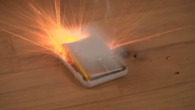 モバイルバッテリー発火