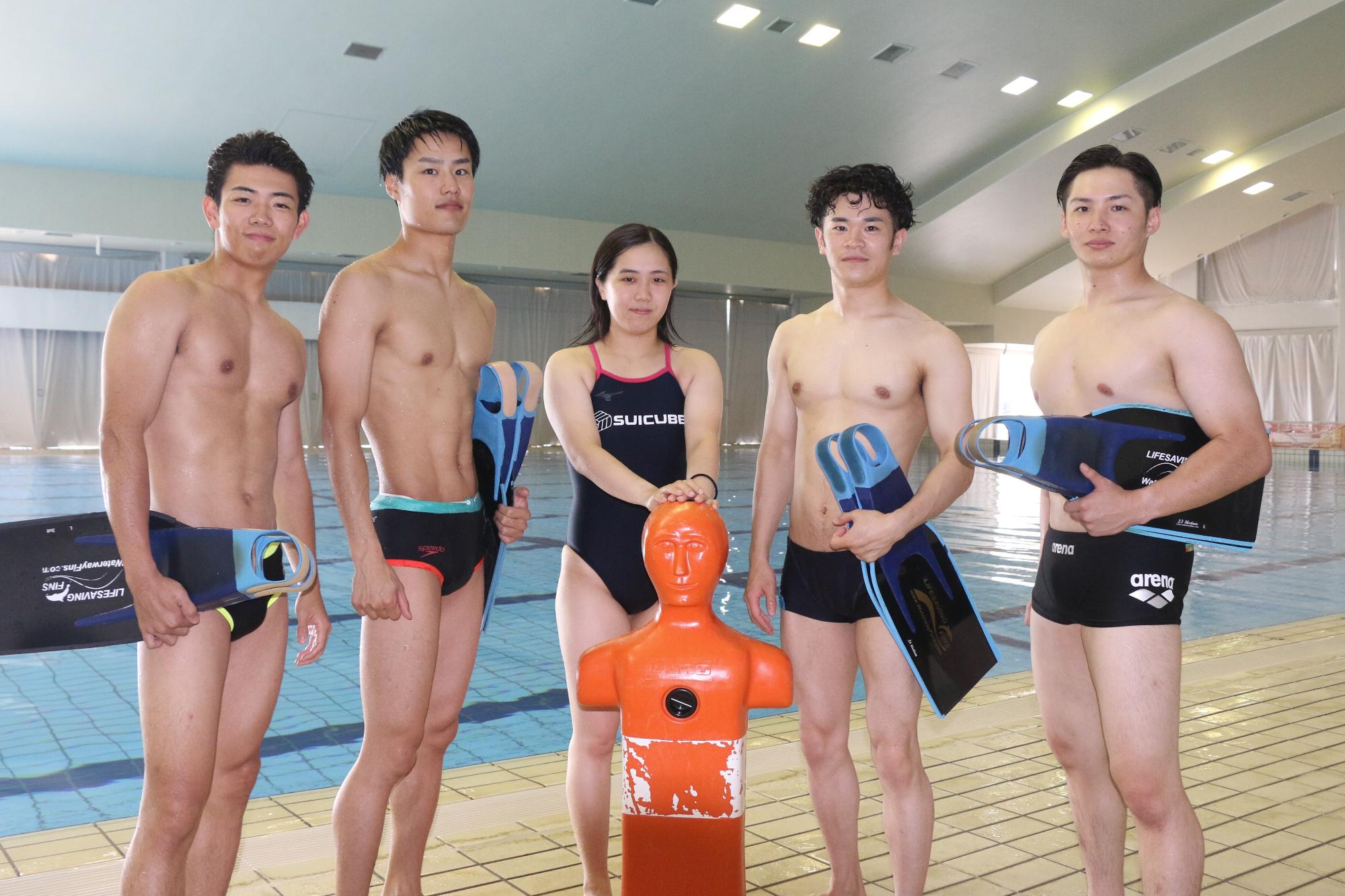 大会出場者の集合写真