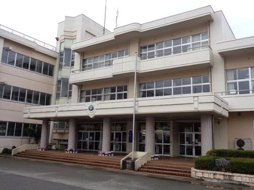 写真：西小学校校舎