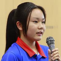 写真：三宮キャプテンがマイクを持って抱負を述べています