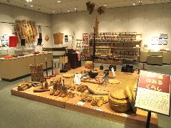 囲炉裏の様子を再現した展示です。