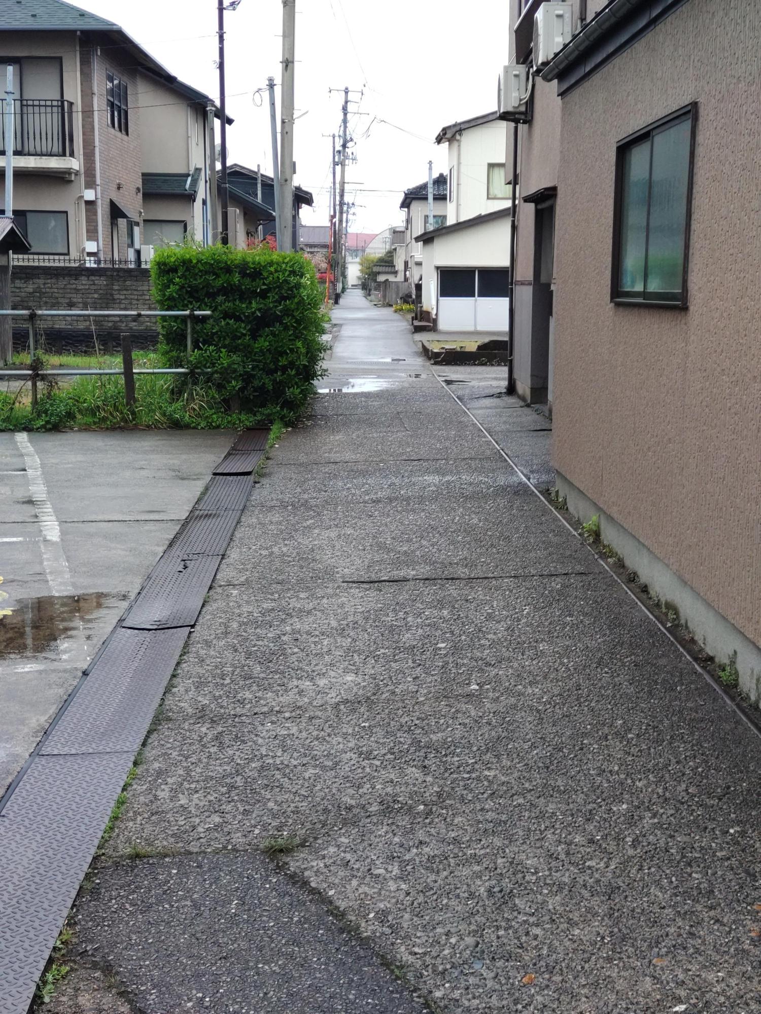 写真：本間さんが通学路に使った市内の小路